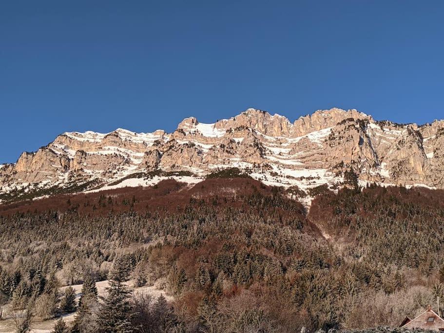Maison Familiale En Montagne Avec Vue Merveilleuse Sur Le Massif De Belledonne Saint-Bernard  Eksteriør bilde